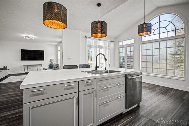 365 Crockett Drive, Miami Twp, OH 45066