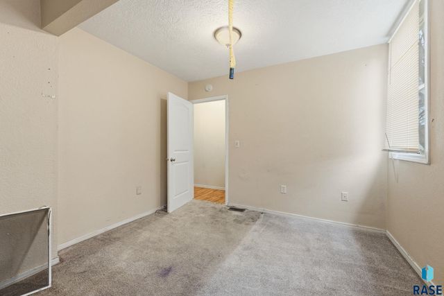 310 N Sherman Ave Avenue, Sioux Falls, SD 57103