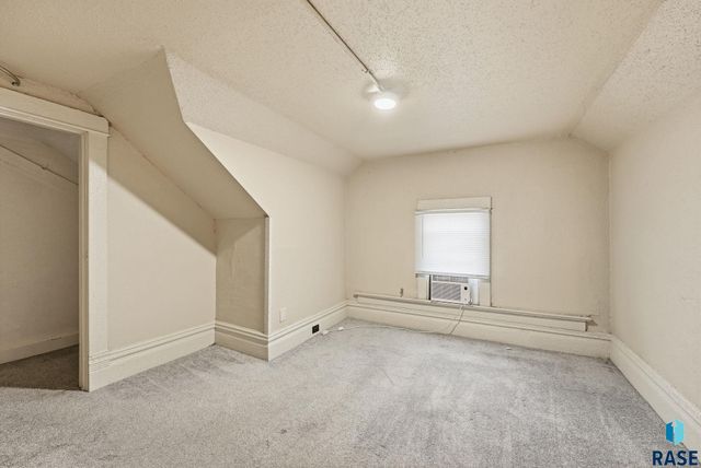 310 N Sherman Ave Avenue, Sioux Falls, SD 57103