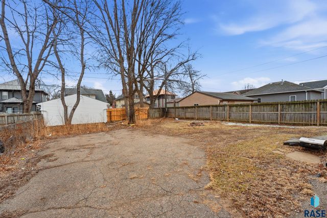 310 N Sherman Ave Avenue, Sioux Falls, SD 57103