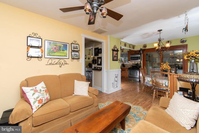1209 CEDAR DR, Pine Hill, NJ 08021