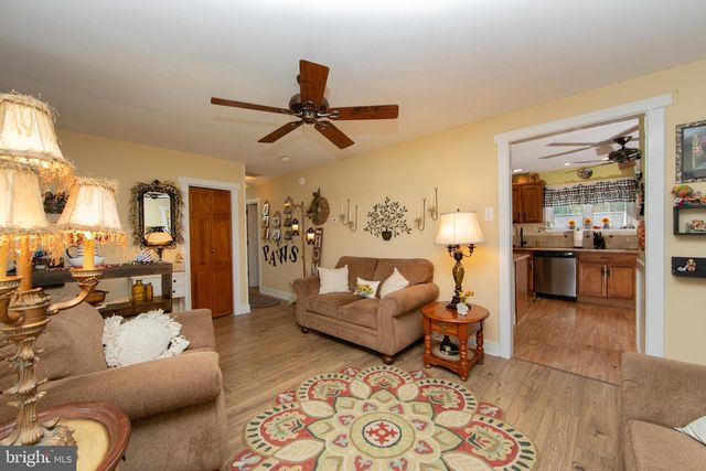 1209 CEDAR DR, Pine Hill, NJ 08021