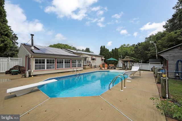 1209 CEDAR DR, Pine Hill, NJ 08021