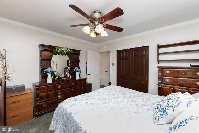 1209 CEDAR DR, Pine Hill, NJ 08021