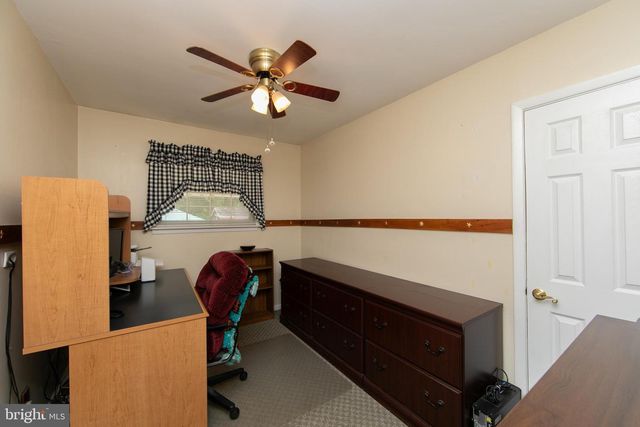 1209 CEDAR DR, Pine Hill, NJ 08021