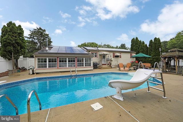 1209 CEDAR DR, Pine Hill, NJ 08021