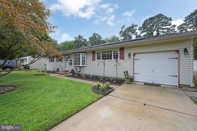 1209 CEDAR DR, Pine Hill, NJ 08021