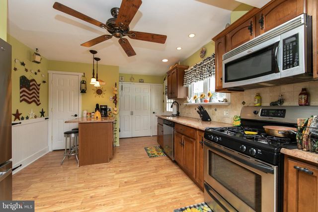 1209 CEDAR DR, Pine Hill, NJ 08021