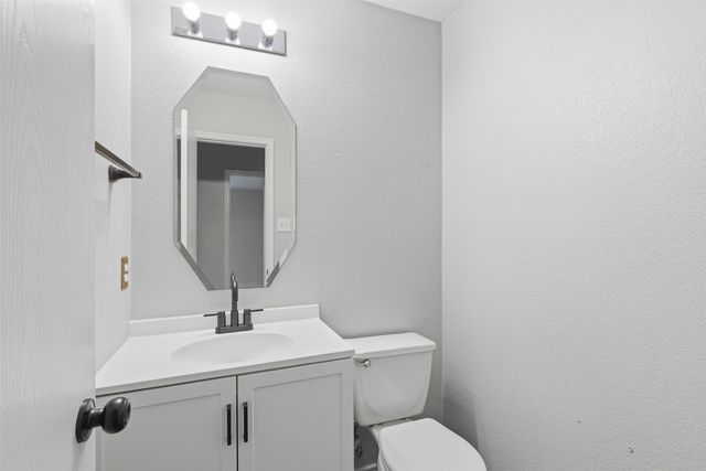 2104 Bent Tree Lane, Mesquite, TX 75181