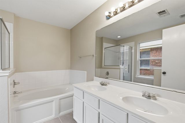 2104 Bent Tree Lane, Mesquite, TX 75181