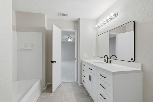 2104 Bent Tree Lane, Mesquite, TX 75181