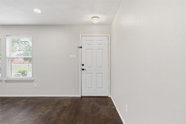 2104 Bent Tree Lane, Mesquite, TX 75181