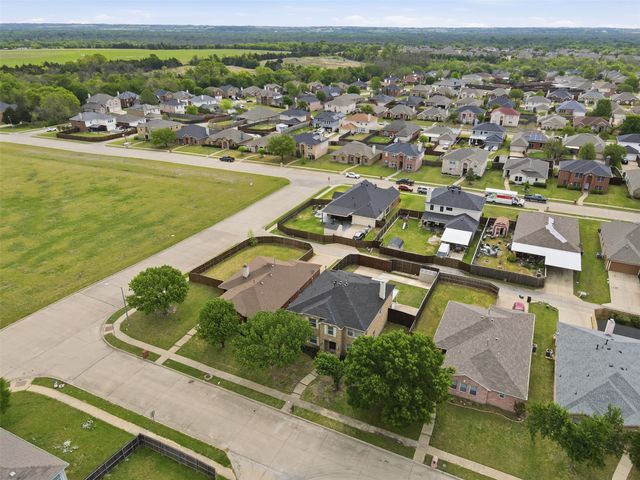 2104 Bent Tree Lane, Mesquite, TX 75181