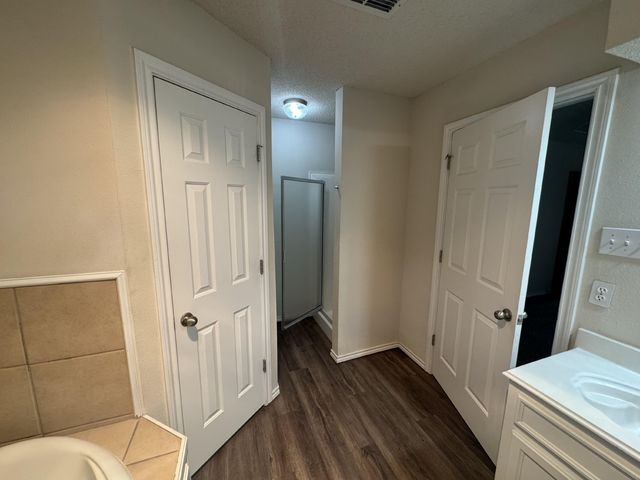 10605 Dixon Avenue, Lubbock, TX 79423