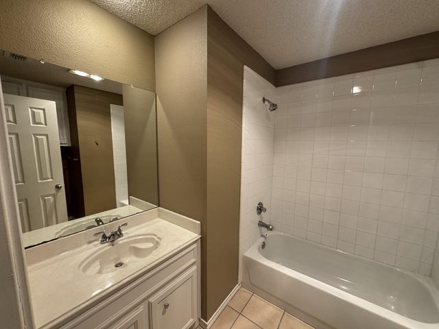 10605 Dixon Avenue, Lubbock, TX 79423