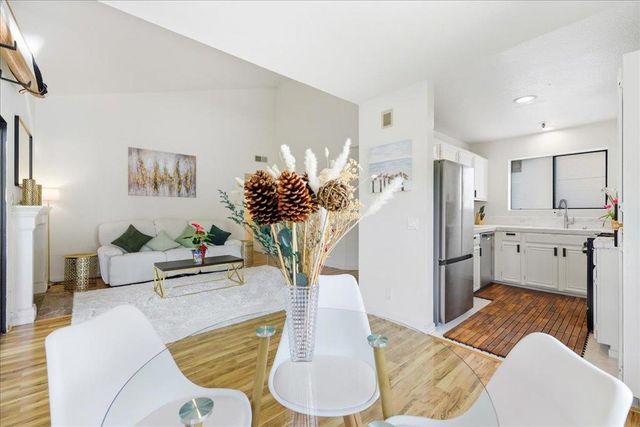 3475 Deerwood Terrace 304, Fremont, CA 94536