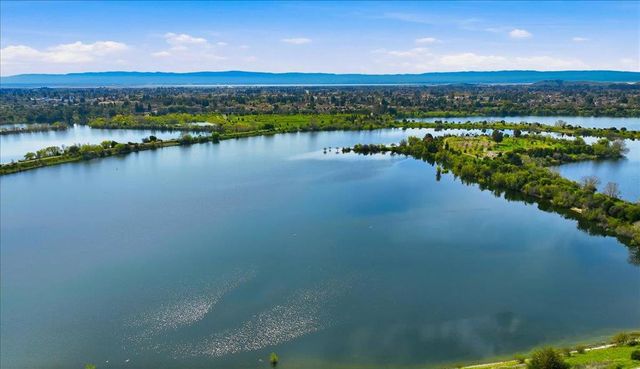 3475 Deerwood Terrace 304, Fremont, CA 94536