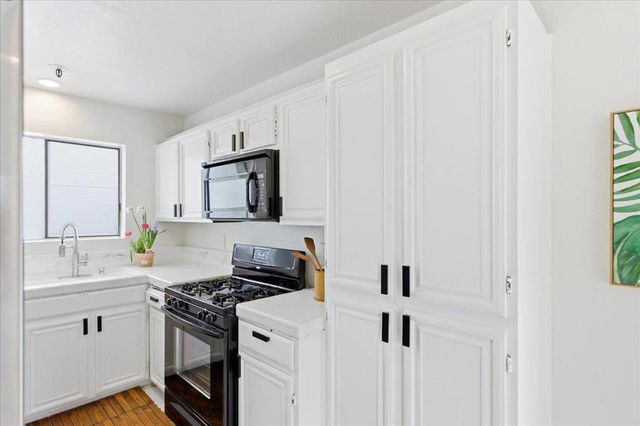 3475 Deerwood Terrace 304, Fremont, CA 94536