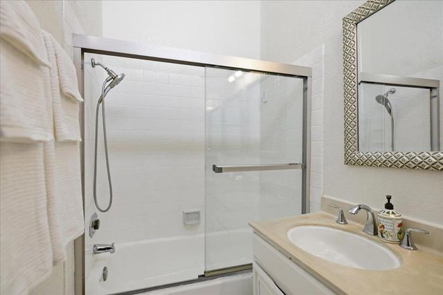 3475 Deerwood Terrace 304, Fremont, CA 94536