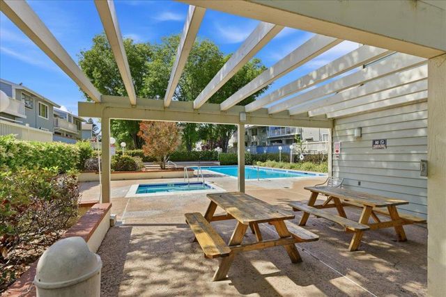 3475 Deerwood Terrace 304, Fremont, CA 94536