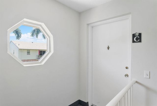 2015 S Seacrest Boulevard C, Boynton Beach, FL 33435