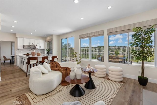 11 Coastal Oak, Aliso Viejo, CA 92656