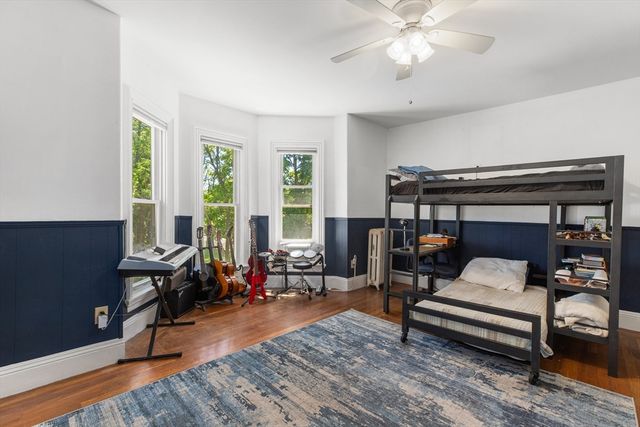 56 Mendon St, Blackstone, MA 01504