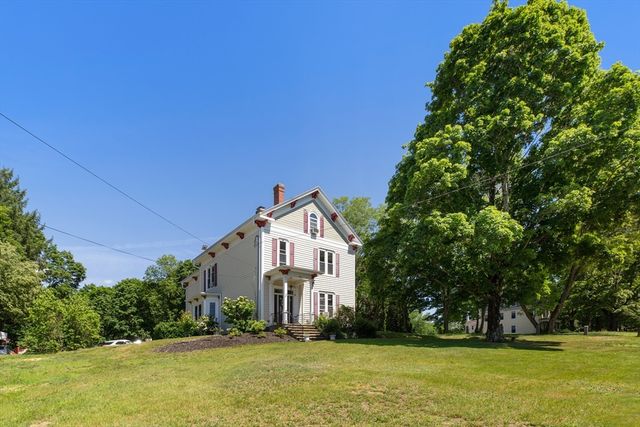 56 Mendon St, Blackstone, MA 01504