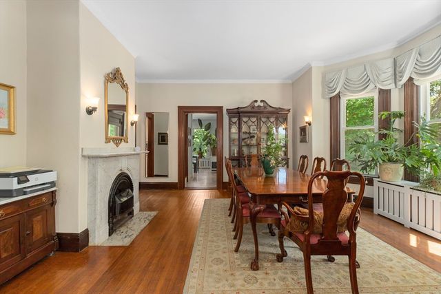 56 Mendon St, Blackstone, MA 01504