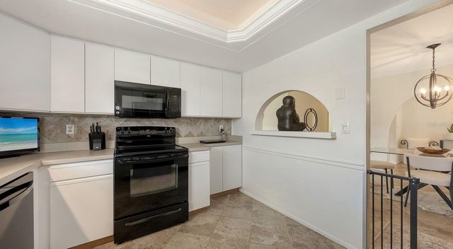 6717 ROXBURY DRIVE, Sarasota, FL 34231