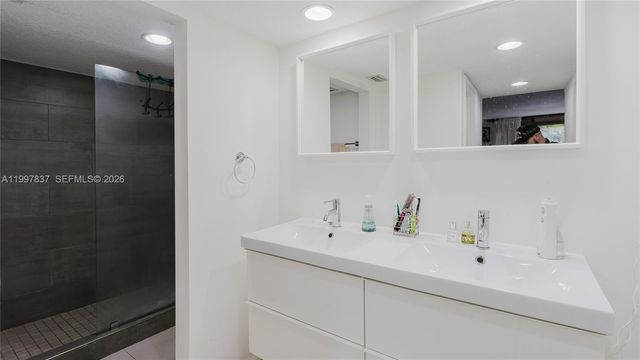 101 SW 96th Terrace 101, Plantation, FL 33324