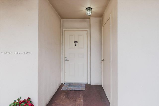 101 SW 96th Terrace 101, Plantation, FL 33324