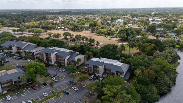 101 SW 96th Terrace 101, Plantation, FL 33324