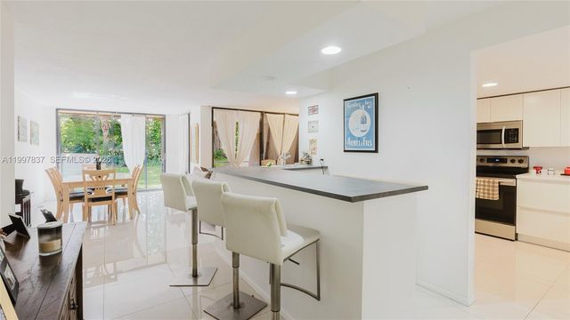 101 SW 96th Terrace 101, Plantation, FL 33324