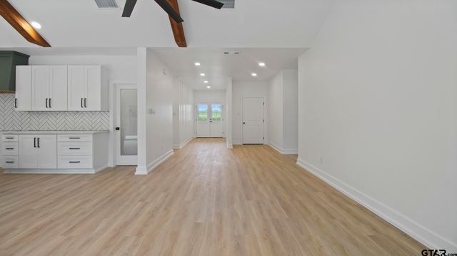 224 County Road 2766, Mineola, TX 75773