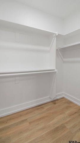 224 County Road 2766, Mineola, TX 75773