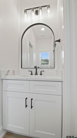 224 County Road 2766, Mineola, TX 75773