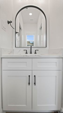 224 County Road 2766, Mineola, TX 75773