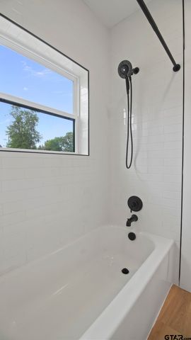 224 County Road 2766, Mineola, TX 75773