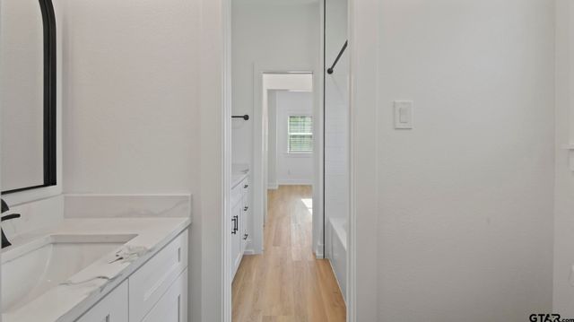 224 County Road 2766, Mineola, TX 75773