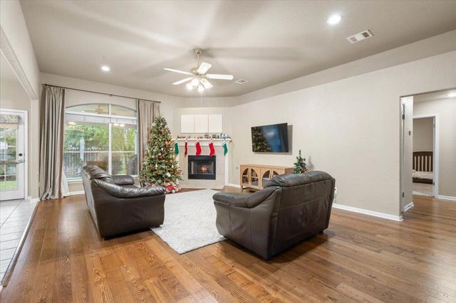 920 Savanna LN, Cedar Park, TX 78613