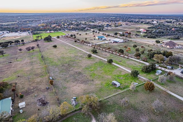 6942 Silver Creek Azle Road, Azle, TX 76020
