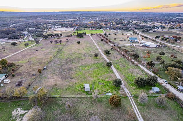 6942 Silver Creek Azle Road, Azle, TX 76020