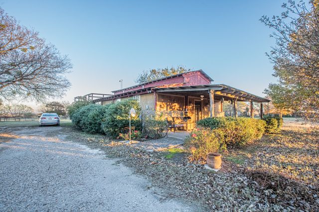 6942 Silver Creek Azle Road, Azle, TX 76020