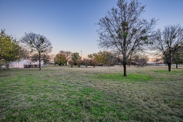 6942 Silver Creek Azle Road, Azle, TX 76020