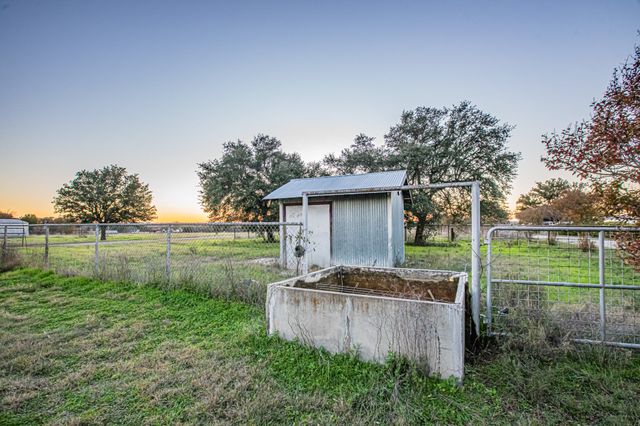 6942 Silver Creek Azle Road, Azle, TX 76020