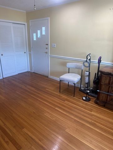 111 Arnold St, Revere, MA 02151