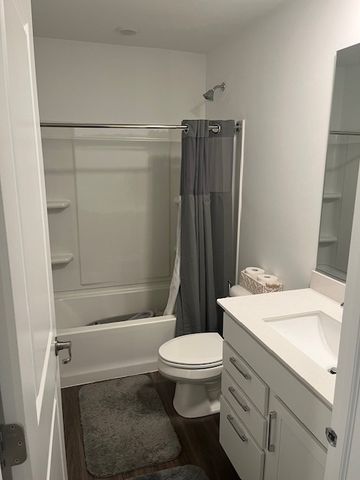 522 Wolverine Drive 522, Aurora, IL 60502