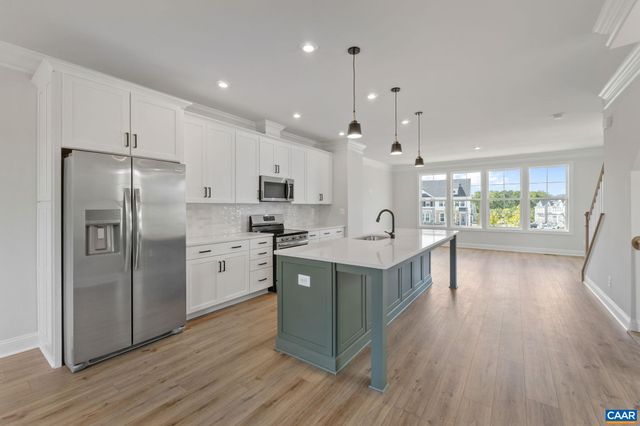 746 PARK RIDGE DR, Crozet, VA 22932