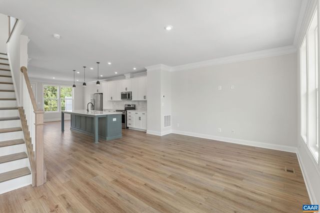 746 PARK RIDGE DR, Crozet, VA 22932